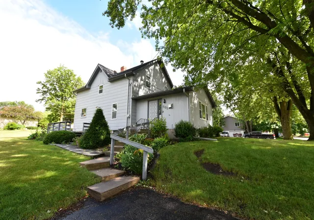 1st image of 581 2nd Ave E, Zumbrota, MN 55992 | MLS# 7053128