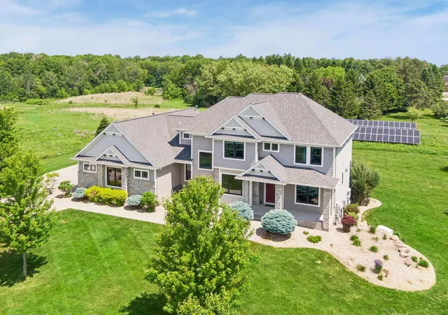 Photo 1 of Mansion for sale at 3767 Mayo Woodlands Rd Sw, Rochester, MN 55902 | MLS# 7053215 | Listing updated on 2026-06-09