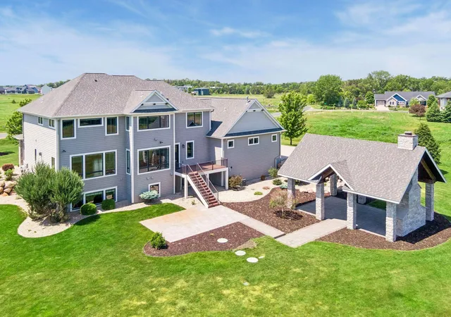 Photo 4 of Single family home for sale at 3767 Mayo Woodlands Rd SW, Rochester, MN 55902 | MLS# 7053215 | Listing updated on 2026-06-09