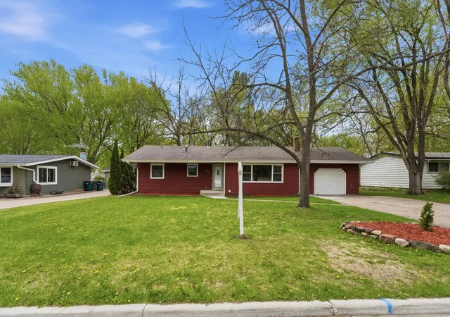 39th image of 900 Green St, Hudson, WI 54016 | MLS# 7053221
