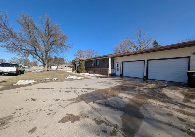 2nd image of 411 6th Ave Sw, Perham, MN 56573 | MLS# 7053247