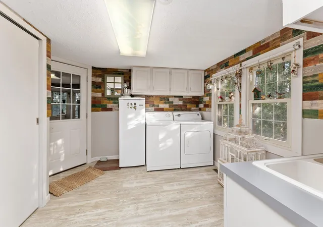 2nd image of 46652 Riverview Dr, La Crescent, MN 55947 | MLS# 7053329
