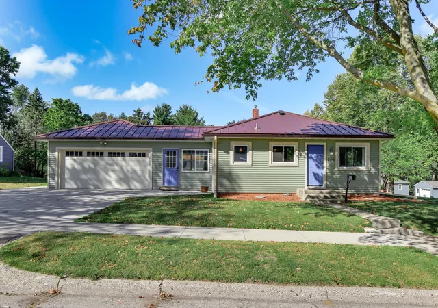 Photo 1 of Single family home for sale at 228 5th Avenue Ne, Faribault, MN 55021 | MLS# 7053391 | Listing updated on 2026-09-25