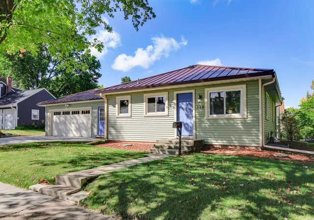 Photo 2 of Single family home for sale at 228 5th Avenue Ne, Faribault, MN 55021 | MLS# 7053391 | Listing updated on 2026-09-25
