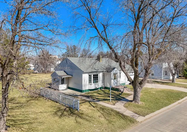 Homes for sale in Perham, MN | 525 3Rd St Se, Perham, MN 56573 | MLS# 7053412