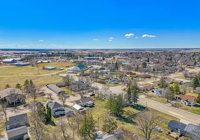 Homes for sale in Perham, MN | 525 3rd St Se, Perham, MN 56573 | MLS# 7053412