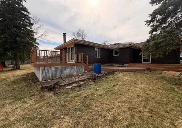 Photo 3 of Single family home for sale at 1306 Marie Ave, Albert Lea, MN 56007 | MLS# 7053421 | Listing updated on 2026-05-27