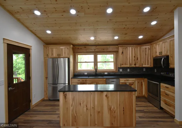 Photo 3 of Single family home for sale at 1616 130 Avenue, New Richmond, WI 54017 | MLS# 7053459 | Listing updated on 2026-08-10