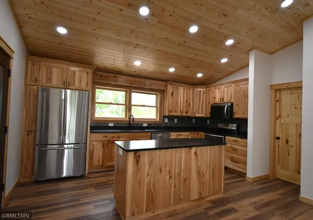Photo 3 of Single family home for sale at 1616 130 Avenue, New Richmond, WI 54017 | MLS# 7053459 | Listing updated on 2026-08-10