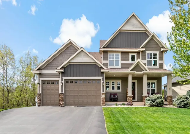 2nd image of 17197 Hollyhock Ct, Lakeville, MN 55044 | MLS# 7053575