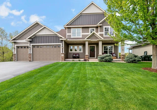 3rd image of 17197 Hollyhock Ct, Lakeville, MN 55044 | MLS# 7053575