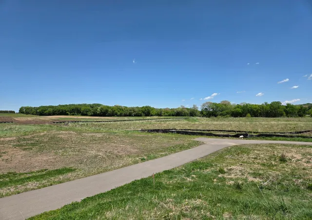 2nd image of 4755 Blake Wy, Saint Paul, MN 55129 | MLS# 7053724