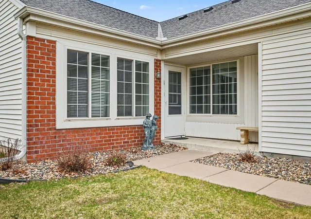 2nd image of 15691 Flackwood Wy, Saint Paul, MN 55124 | MLS# 7053742