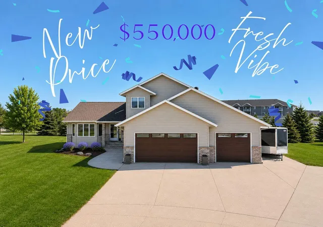 Homes for sale in Moorhead, MN | 722 42nd Ave S, Moorhead, MN 56560 | MLS# 7053763