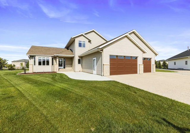 Homes for sale in Moorhead, MN | 722 42Nd Ave S, Moorhead, MN 56560 | MLS# 7053763