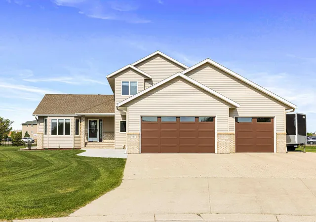 Homes for sale in Moorhead, MN | 722 42Nd Ave S, Moorhead, MN 56560 | MLS# 7053763