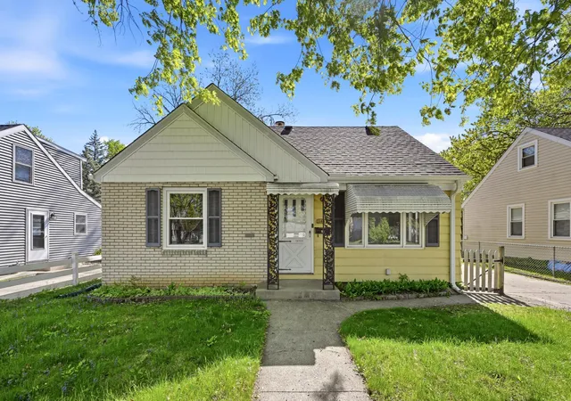 2nd image of 3059 Utah Ave S, Minneapolis, MN 55426 | MLS# 7053824