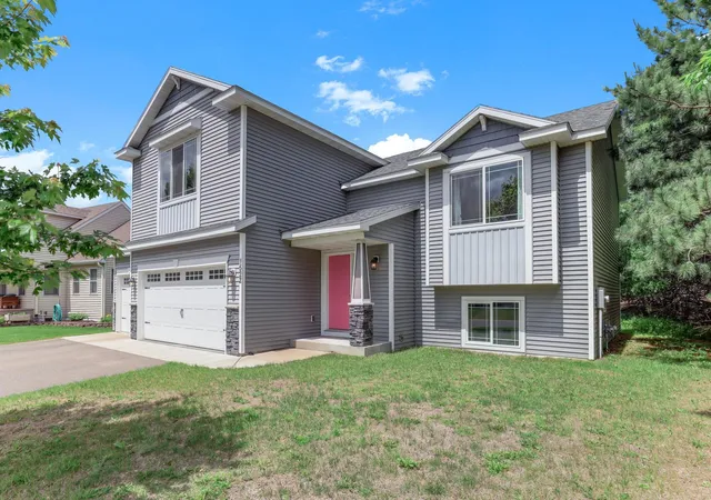 Homes for sale in Cambridge, MN | 1522 35Th Ave Sw, Cambridge, MN 55008 | MLS# 7053890