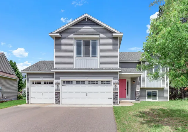 Homes for sale in Cambridge, MN | 1522 35Th Ave Sw, Cambridge, MN 55008 | MLS# 7053890