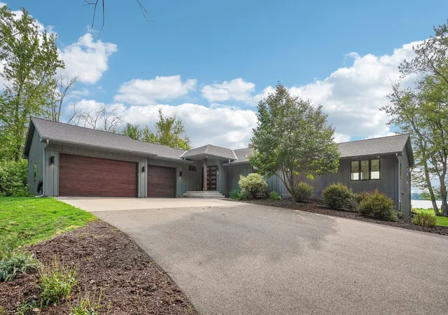 1st image of 7397 Old Mill Rd, Hugo, MN 55038 | MLS# 7054004