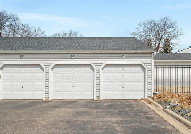 19th image of 1720 Pleasant St #H, Saint Paul, MN 55113 | MLS# 7054011