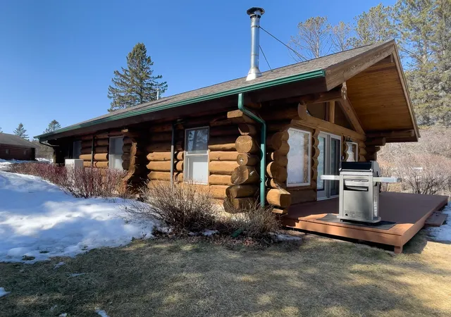 3rd image of 2826 Hwy 61 #502, Two Harbors, MN 55616 | MLS# 7054157