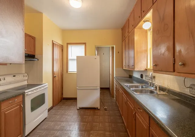 Homes for sale in Le Center, MN | 115 N Lexington Ave, Le Center, MN 56057 | MLS# 7054293