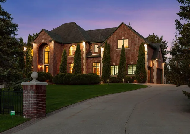 1st image of 15241 Oneida St Nw, Anoka, MN 55303 | MLS# 7054443