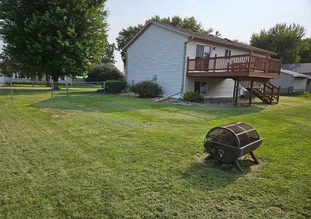 2nd image of 2300 22nd Dr Sw, Austin, MN 55912 | MLS# 7054470