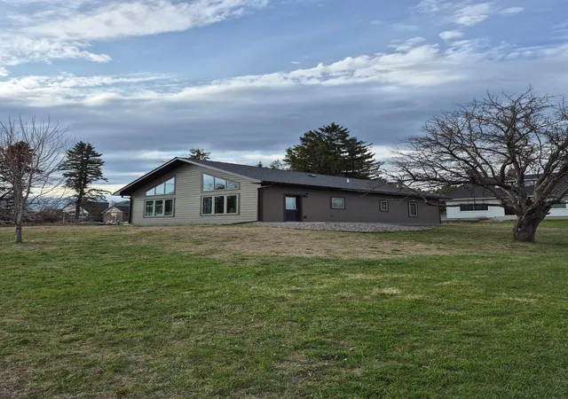 3rd image of 1000 10Th Ave Ne, Sauk Rapids, MN 56379 | MLS# 7054526
