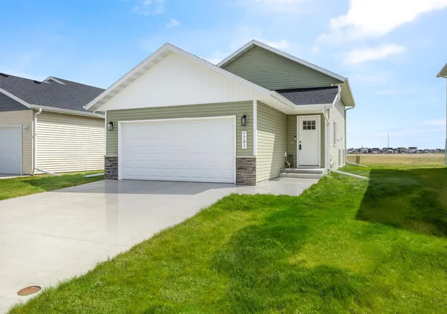 Homes for sale in Horace, ND | 7791 Cub Creek Wy, Horace, ND 58047 | MLS# 7054595