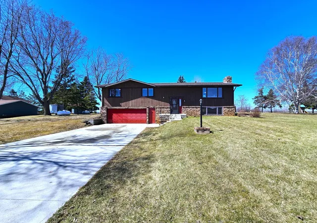 Homes for sale in Fergus Falls, MN | 17132 River Oaks Blvd, Fergus Falls, MN 56537 | MLS# 7054601