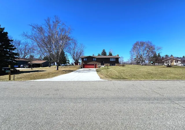 Homes for sale in Fergus Falls, MN | 17132 River Oaks Blvd, Fergus Falls, MN 56537 | MLS# 7054601