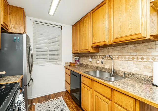 Photo 3 of Condo for sale at 1911 Viking Dr Nw #12, Rochester, MN 55901 | MLS# 7054641 | Listing updated on 2026-08-28