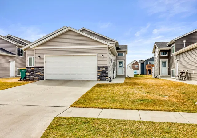 Homes for sale in Horace, ND | 6726 69th Ave S, Horace, ND 58047 | MLS# 7054666