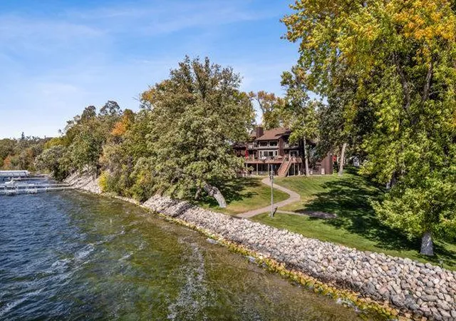 Photo 4 of Single family home for sale at 51224 Pelican Point Dr, Detroit Lakes, MN 56501 | MLS# 7054683 | Listing updated on 2026-04-17