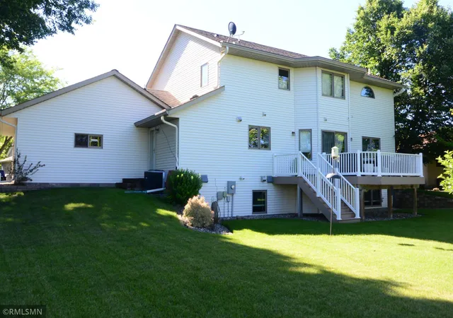 Homes for sale in Glencoe, MN | 201 Douglas Dr, Glencoe, MN 55336 | MLS# 7054691