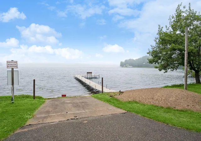 Photo 3 of Single family home for sale at 16498 Park Ests Dr, Brainerd, MN 56401 | MLS# 7054709 | Listing updated on 2026-08-05