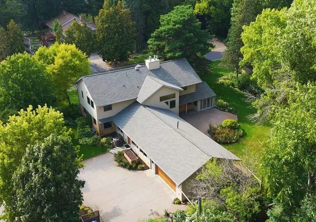 Photo 3 of Single family home for sale at 14 Mid Oaks Rd, Roseville, MN 55113 | MLS# 7054763 | Listing updated on 2026-10-03