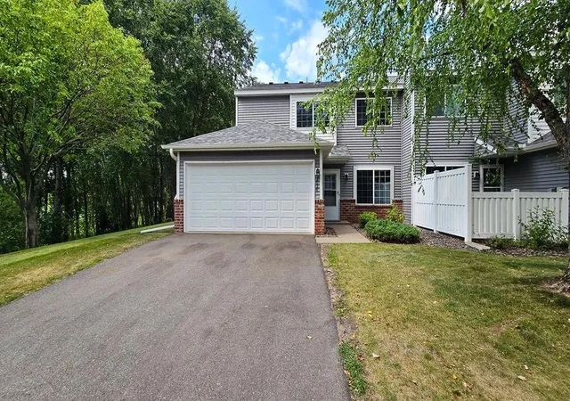2nd image of 2024 Gresham Ave N, Saint Paul, MN 55128 | MLS# 7054842