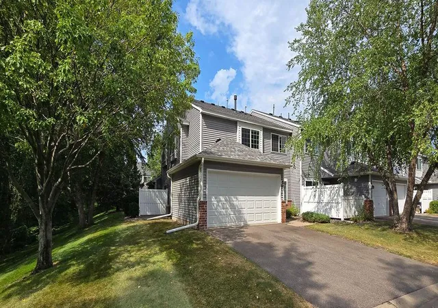 Photo 3 of Single family home for sale at 2024 Gresham Ave N, Saint Paul, MN 55128 | MLS# 7054842 | Listing updated on 2026-09-03
