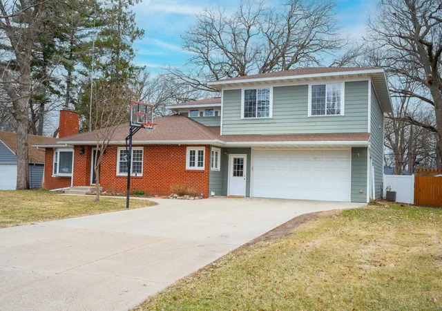 1st image of 663 Roosevelt Rd, Saint Cloud, MN 56301 | MLS# 7054916