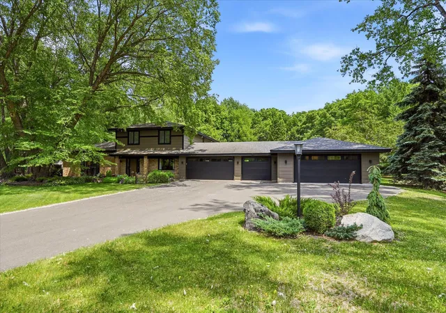 1st image of 16525 Bataan St Ne, Andover, MN 55304 | MLS# 7055053