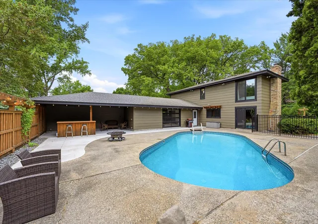 2nd image of 16525 Bataan St Ne, Andover, MN 55304 | MLS# 7055053