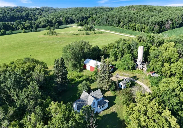 Photo 3 of Single family home for sale at W6650 690th Avenue, Beldenville, WI 54003 | MLS# 7055064 | Listing updated on 2026-09-08