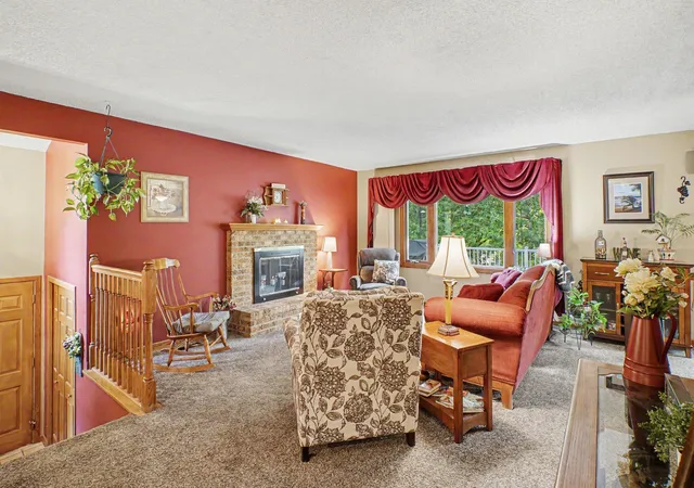 Photo 3 of Single family home for sale at 12405 Villaburne Dr, Burnsville, MN 55337 | MLS# 7055185 | Listing updated on 2026-10-09