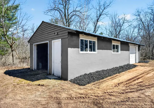 Homes for sale in Shell Lake, WI | N3328 New Knapp Rd, Shell Lake, WI 54871 | MLS# 7055205