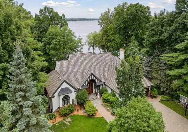 Homes for sale in Excelsior, MN | 6425 Virginia Dr, Excelsior, MN 55331 | MLS# 7055239