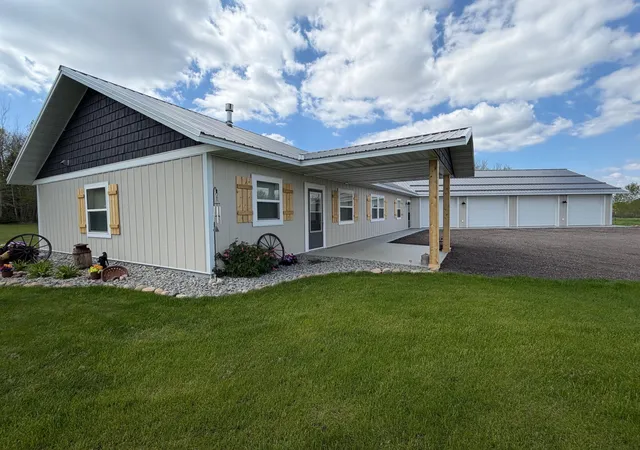 Photo 4 of Single family home for sale at 51692 385th Street, New York Mills, MN 56567 | MLS# 7055422 | Listing updated on 2026-08-25