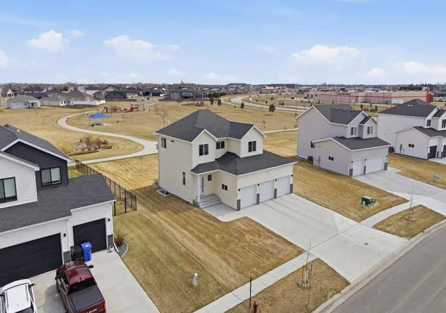 1st image of 4756 34th St S, Fargo, ND 58104 | MLS# 7055564